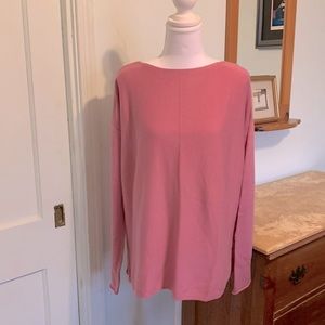 NWOT Context pink/mauve boatneck tunic sweater. Size medium. Part cashmere.
